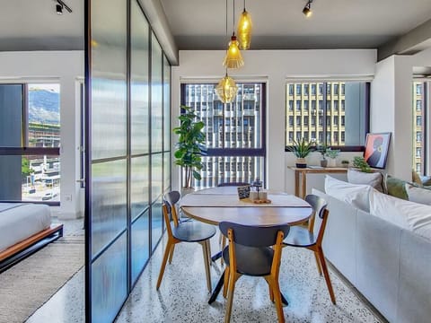 Dining area with seating for up to 4 people