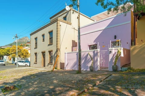 Beautiful Oasis 4 bed en-suite (10955)