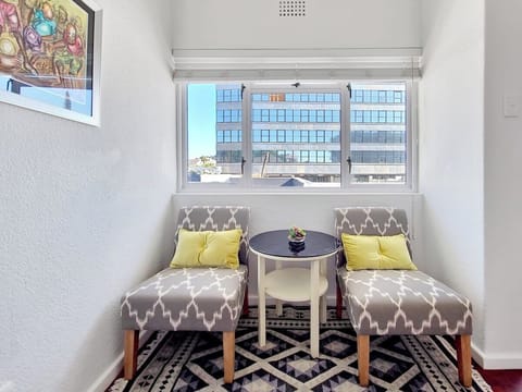 Charming 1-Bedroom Getaway in Vibrant Three Anchor (26354)