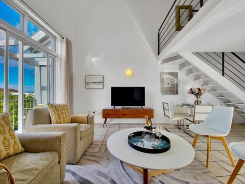 Cosy Loft Apartment w/ Pool (12141)