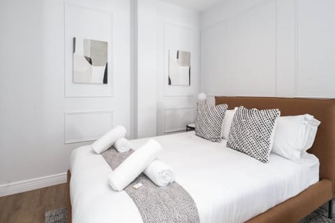 Venice House Studio in Cape Town CBD (27535)