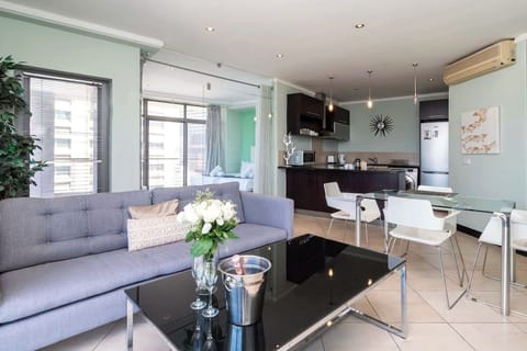 Stylish 2 Bedroom Residence in the City Centre (35452)