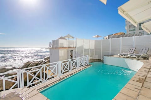 Neptune Penthouse Bantry Bay (21452)