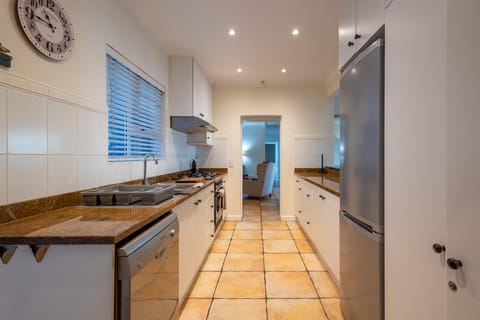 Plettenberg Bay 4-Bedroom Oasis with Pool & Braai (24897)