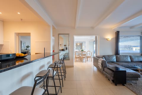 Plettenberg Bay 4-Bedroom Oasis with Pool & Braai (24892)