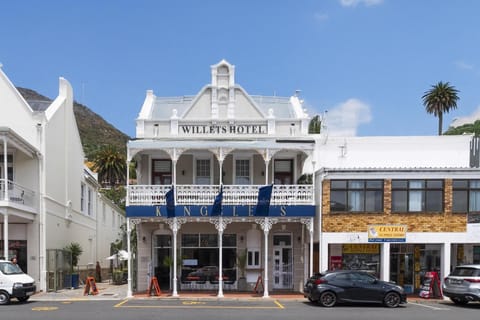 Enclosed Coastal Cabin Retreat in Navy Town (26469)