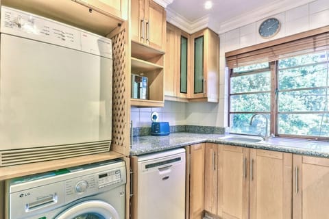 Fully kitted kitchen perfect for cooking meals together