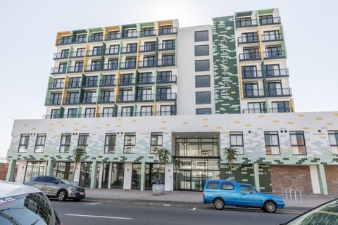 1BR Apartment with Pool & Gym in Woodstock (22002)