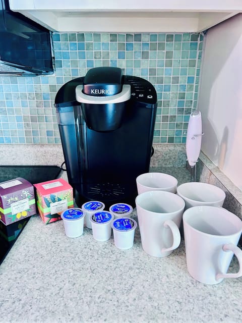 Keurig Maker + Coffee, Tea Options