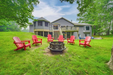 Siren Vacation Rental | 4BR | 3.5BA | 4,300 Sq Ft | 2 Steps to Enter