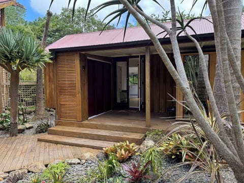 Cottage entrance