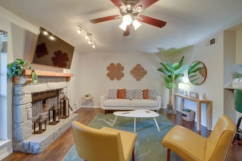 Tulsa Vacation Rental | 2BR | 1.5BA | 1,205 Sq Ft | 2 Steps to Enter