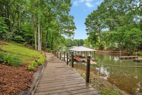 Enjoy direct lake access with your own private boat dock and jet ski lift—perfect for water lovers and adventure seekers!