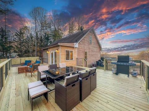 Your front-row seat to the Blue Ridge Mountains — unwind, play, and soak in the view!