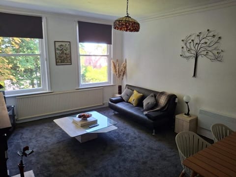 Living Room / Lounge