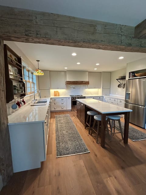 Kitchen, additional view of large induction stove top and oven