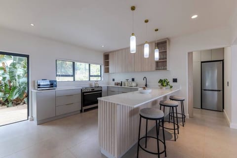 Full kitchen with scullery