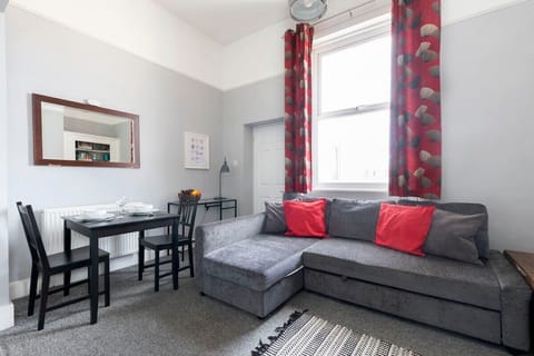 Living Room / Lounge