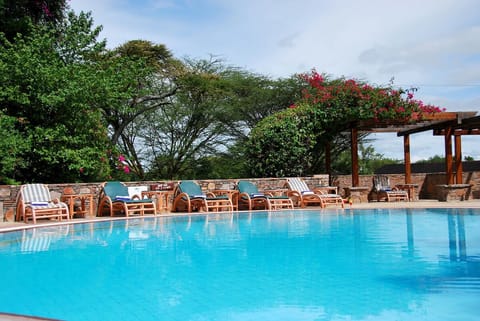 Swimming pool