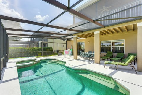 Davenport Vacation Rental | 5BR | 3BA | 2,754 Sq Ft | 2 Steps to Enter