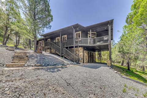 Ruidoso Vacation Rental | 3BR | 2BA | 1,100 Sq Ft | Stairs Required