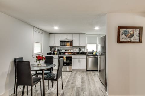 Single-Story Apartment | Ground-Floor Unit | Self Check-In