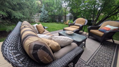 Relaxing tree lined private back yard. Watch wildlife visit all day long.  