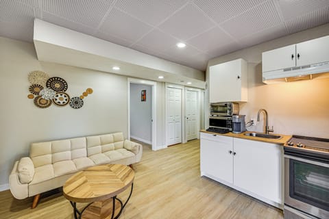 Des Moines Vacation Rental | 2BR | 1BA | Step-Free Entry | 800 Sq Ft