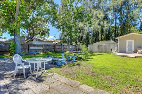 Pinellas Park Vacation Rental | Studio | 1BA | 400 Sq Ft | 1 Step to Enter