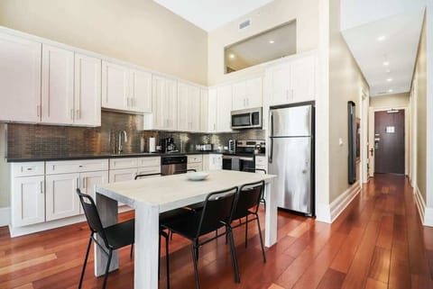 The dining table has seating for 6