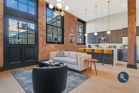 Welcome to Brassline by Roami!