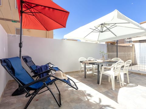 Swimming Pool, Resort, Hotel, Balcony, Resort Town, Seaside Resort, Tropics, Outdoor Furniture, Thermae