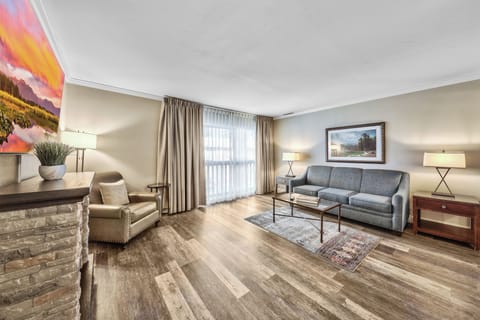 Living Area. Exact unit will be assigned upon arrival. Views, colors, and decor may vary.