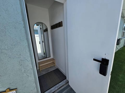 2ac1ca45-52a2-431c-b256-c05496962558