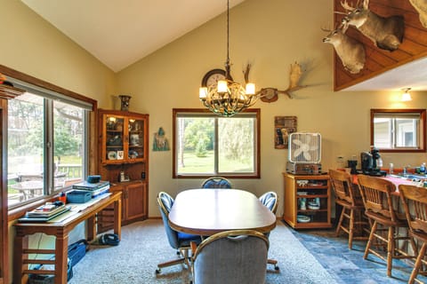 Dining Area | 1st Floor | Dishware & Flatware
