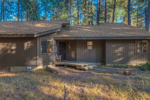 GH-138-Black-Butte-Ranch-OR-97759-Large-01