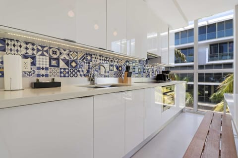 Fully-equipped kitchen