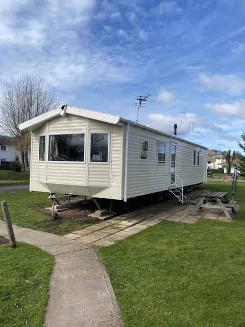 Plot 104 - Outside