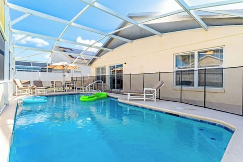 Welcome to The Hampton lakes villa