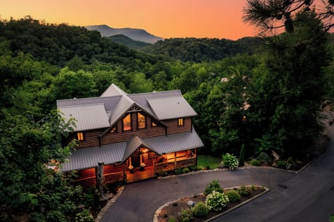 Spacious luxury cabin with stunning mountain views.