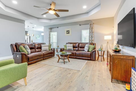 Theodore Vacation Rental | 2BR | 1BA | 1,740 Sq Ft | 2 Small Steps to Access