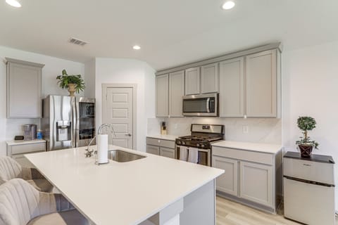 LG Fridge Not for Guest Use (Additional Fridge Available)