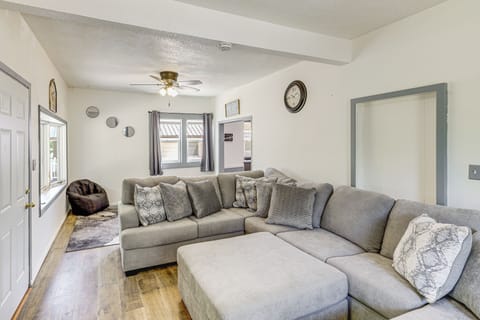 Fairbury Vacation Rental | 5BR | 2BA | 1,278 Sq Ft | 6 Steps to Enter