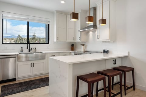 Fully Stocked Chefs Kitchen