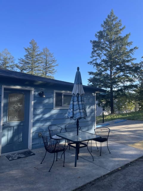 Spacious open yard with room to relax and enjoy nature