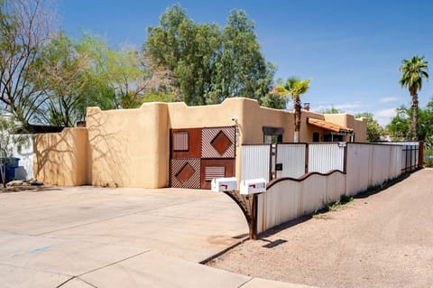 Parking / front of home