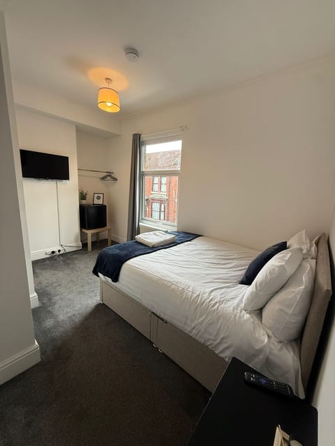 Room 4 - King Size En-suite