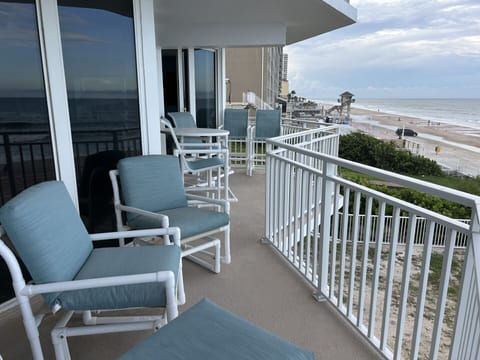 New patio with new furniture and scenic views! 