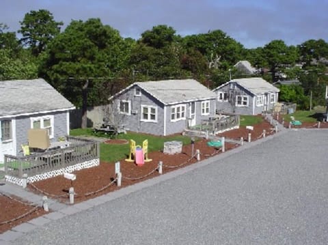 Glendon Beach Cottages