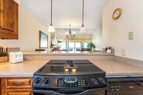 Open kitchen layout | Interior